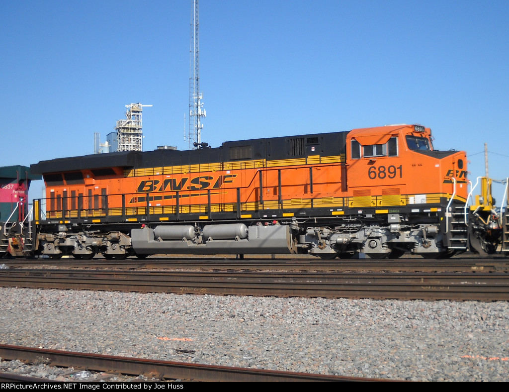 BNSF 6891